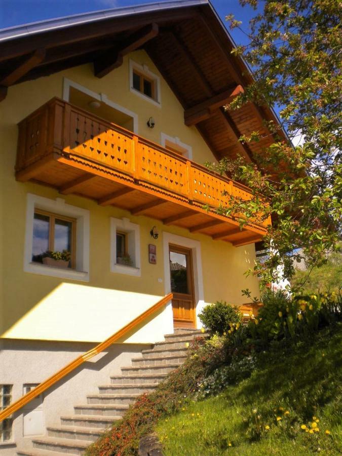 Apartma Pr Tavcarju Згорнье-Горье Экстерьер фото